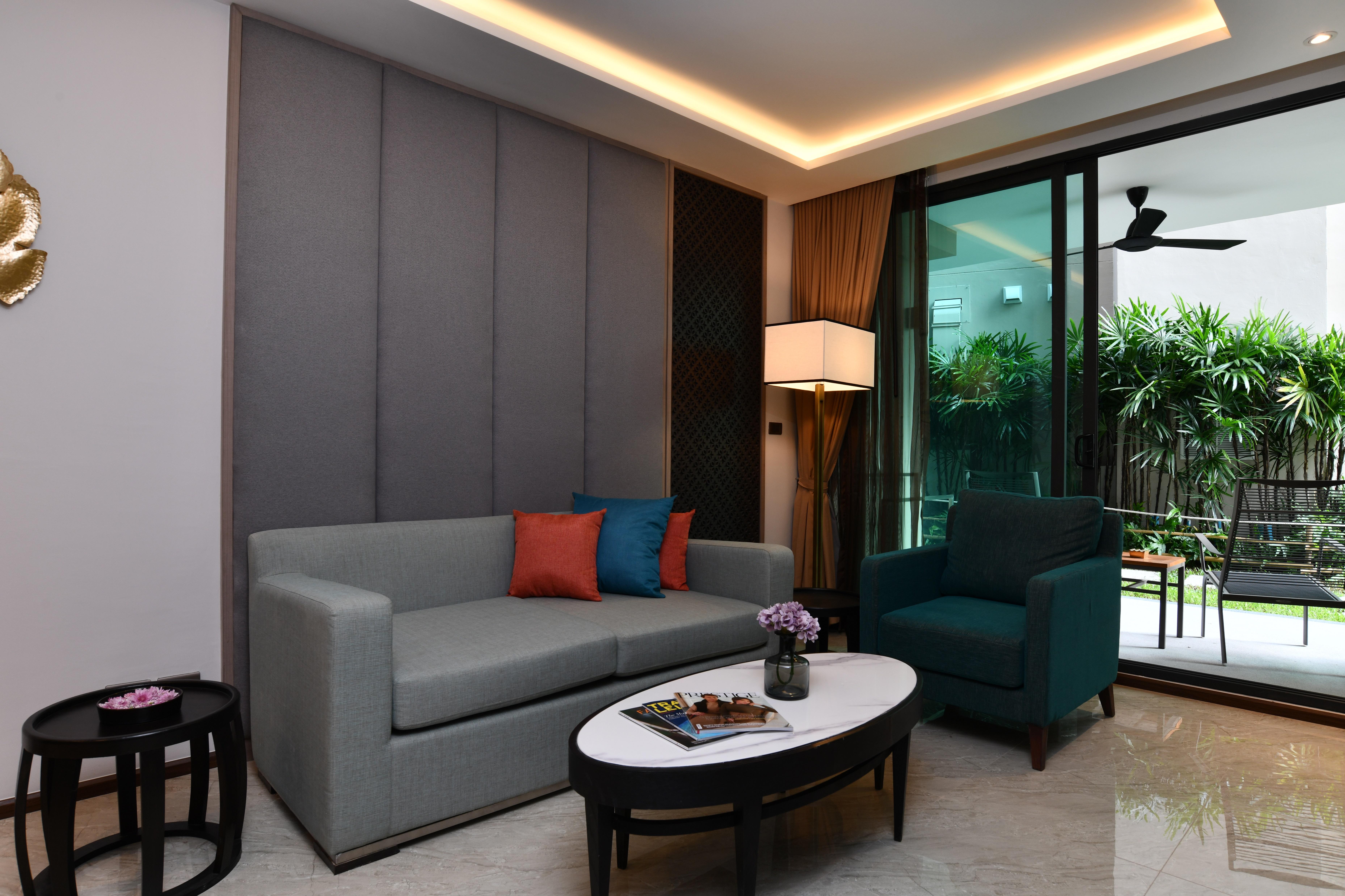 Skyview Resort Phuket Patong Beach Exterior foto Living room